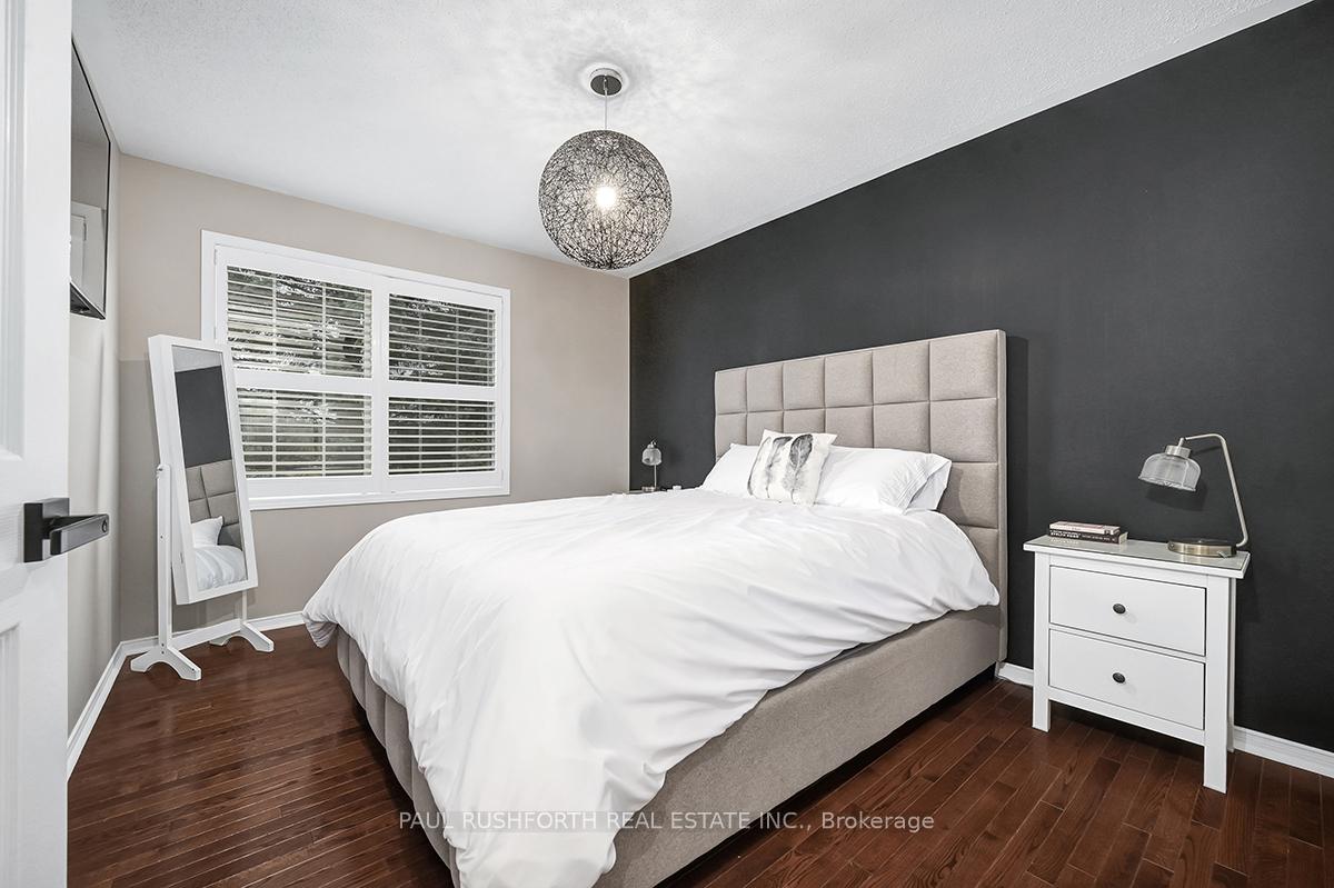Photo 25 of 2040 Oakbrook Circle, Ottawa, Chapel Hill South - Orleans Village — HOMEH