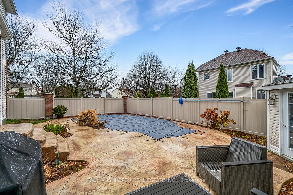 Photo 31 of 2040 Oakbrook Circle, Ottawa, Chapel Hill South - Orleans Village — HOMEH