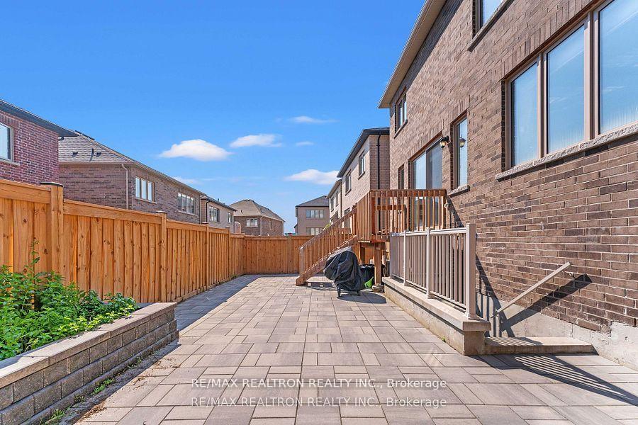 Photo 18 of 2657 Sapphire Drive, Pickering, Rural Pickering — HOMEH