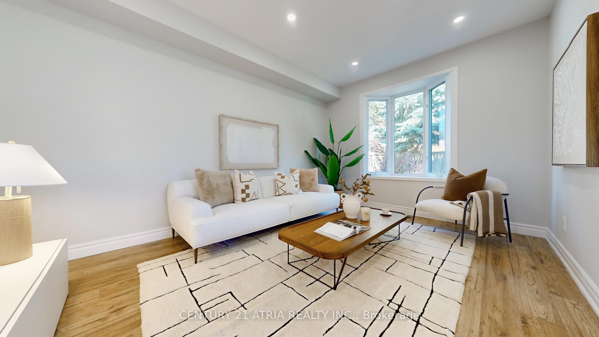 Photo 5 of 970 Renaissance Drive, Oshawa, Lakeview — HOMEH