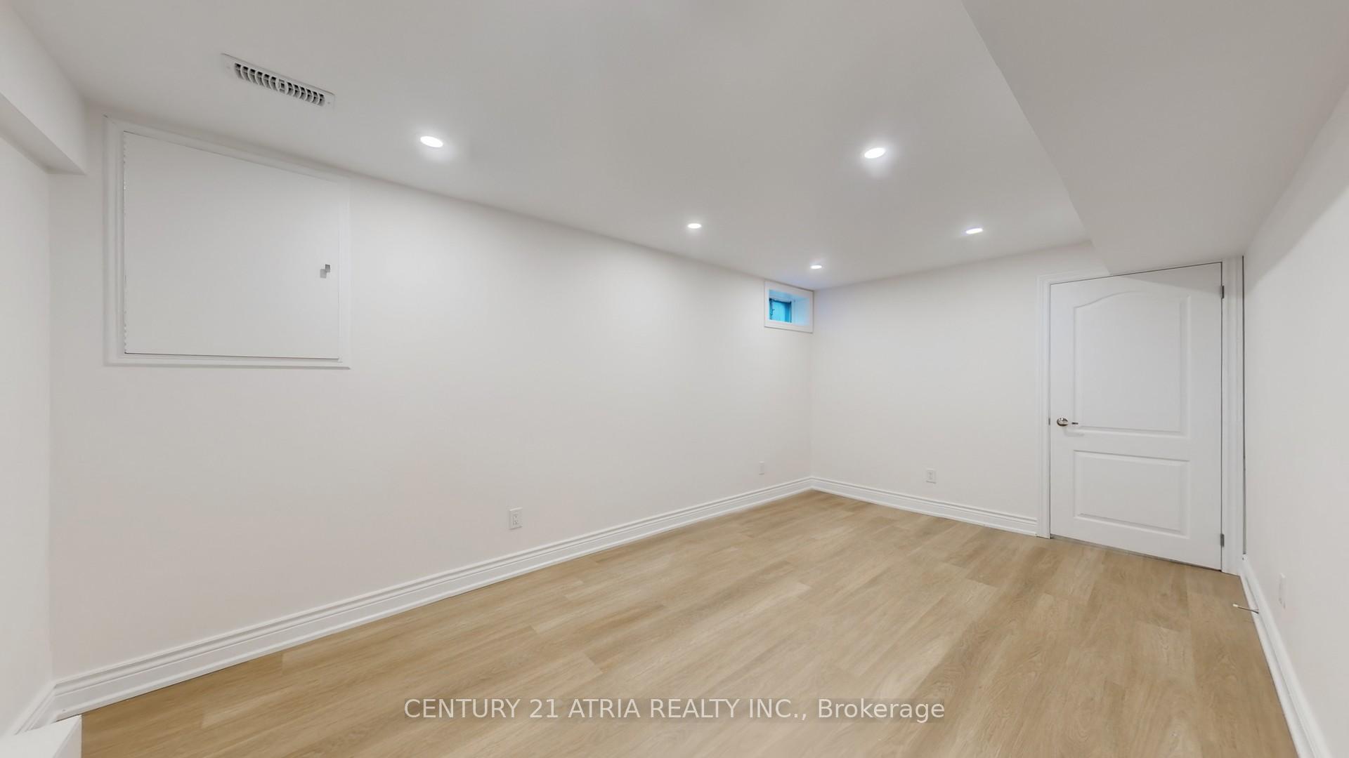 Photo 37 of 970 Renaissance Drive, Oshawa, Lakeview — HOMEH