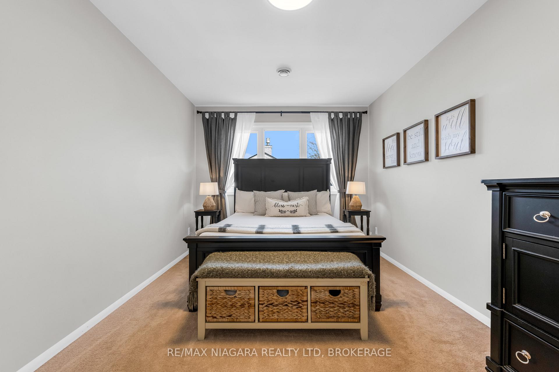 Photo 14 of 16 Walnut Street, Port Colborne, Sugarloaf — HOMEH