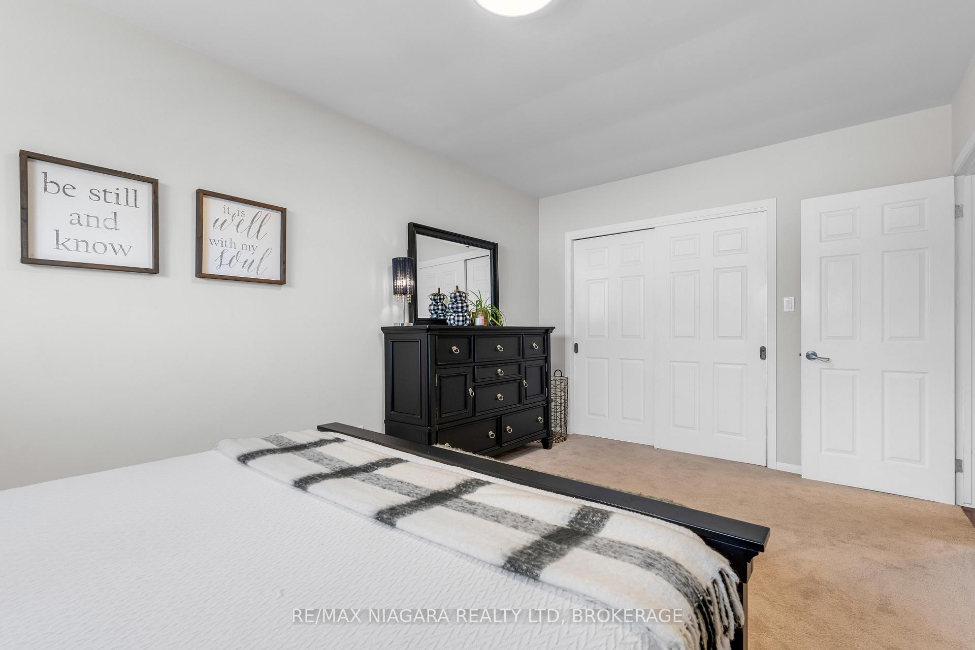 Photo 16 of 16 Walnut Street, Port Colborne, Sugarloaf — HOMEH