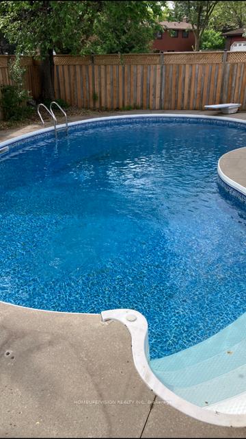 Photo 1 of 819 Jacqueline Avenue, Pickering, Dunbarton — HOMEH