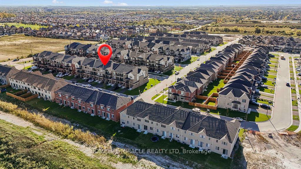 Photo 4 of 1115 Lockie Drive, Oshawa, Kedron — HOMEH
