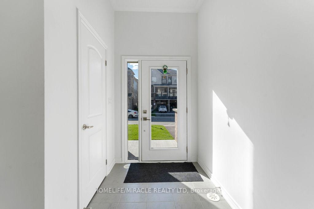 Photo 7 of 1115 Lockie Drive, Oshawa, Kedron — HOMEH