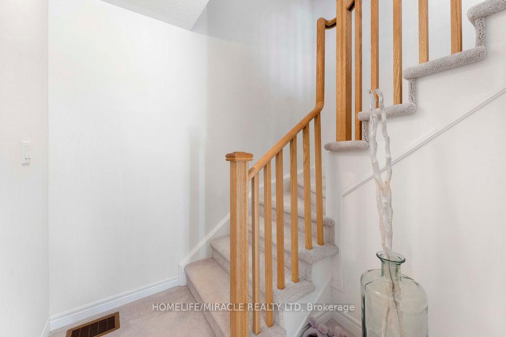 Photo 10 of 1115 Lockie Drive, Oshawa, Kedron — HOMEH