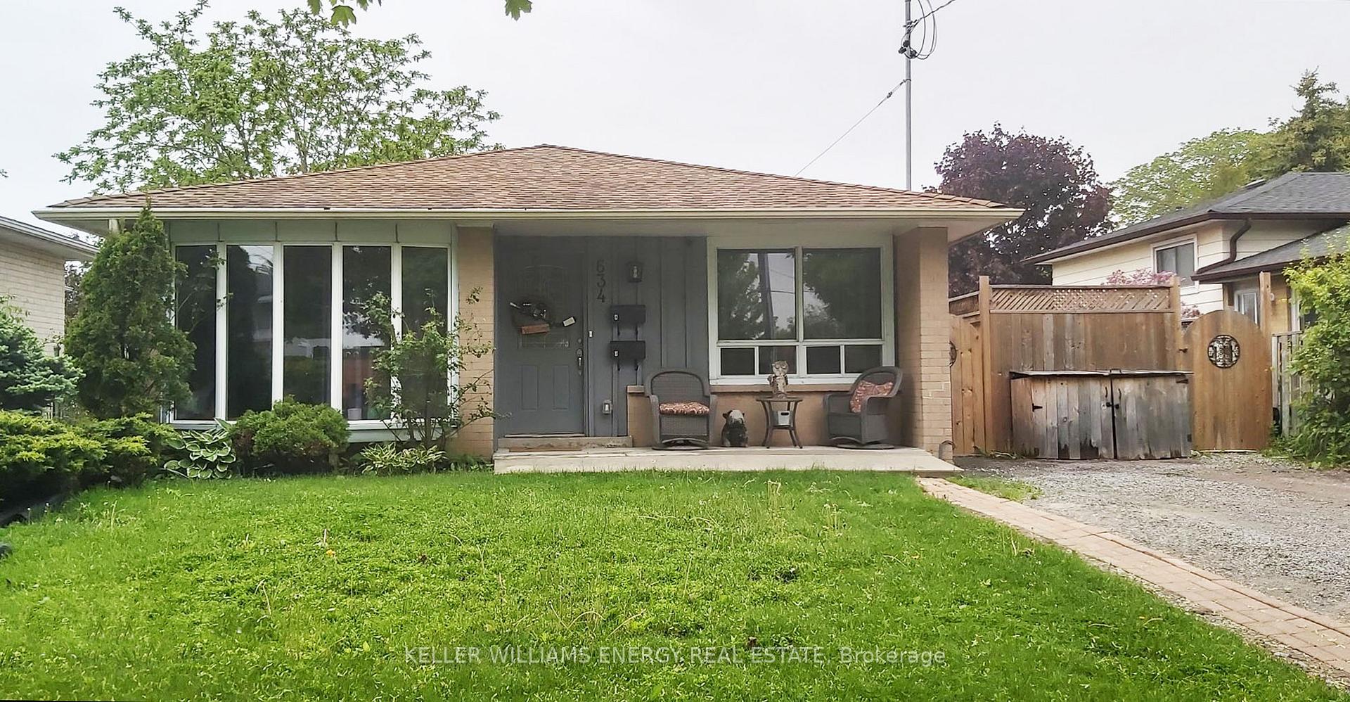 Front of Unit Lower, 634 Wilson Road N