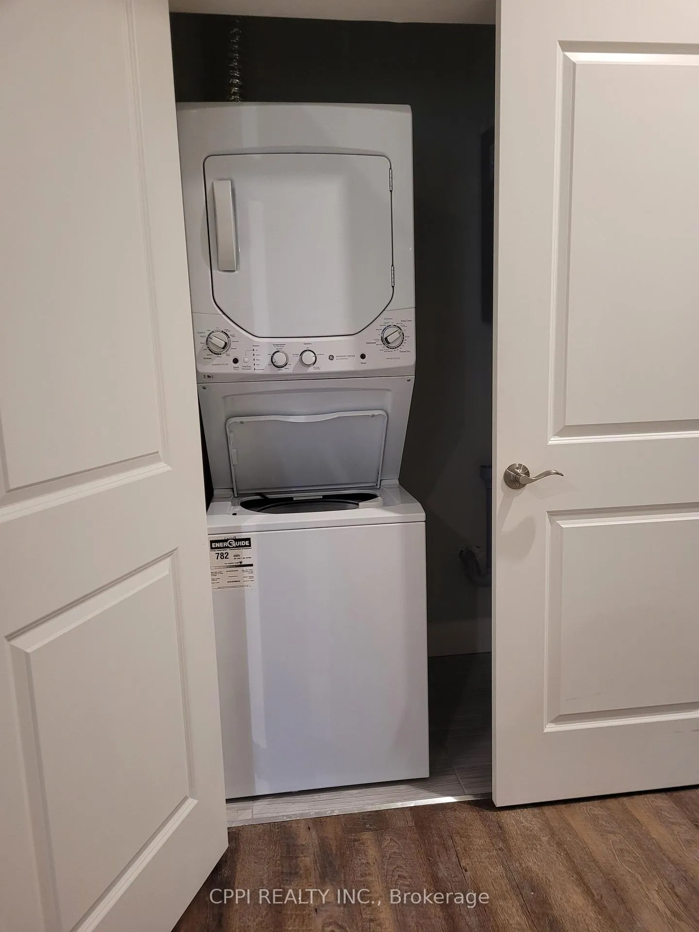 Photo 4 of Unit #201, 67 Minto Street, Port Colborne, Main Street — HOMEH