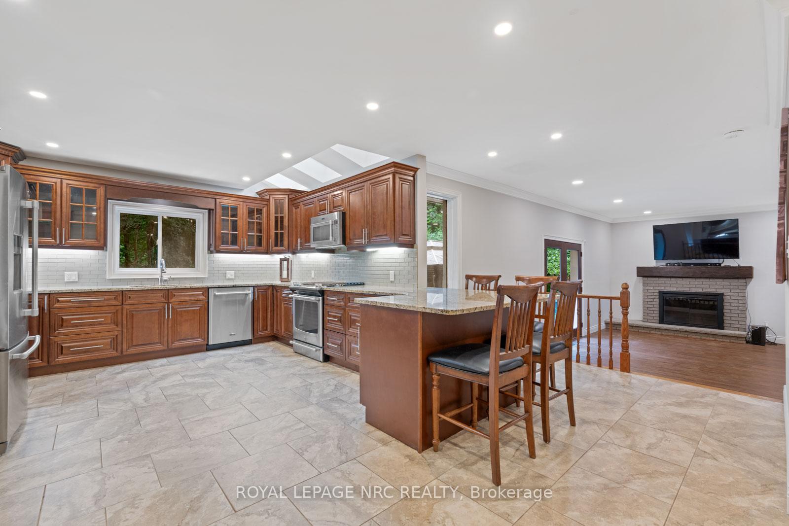 Photo 11 of 1273 Pelham Street, Pelham, Fonthill — HOMEH