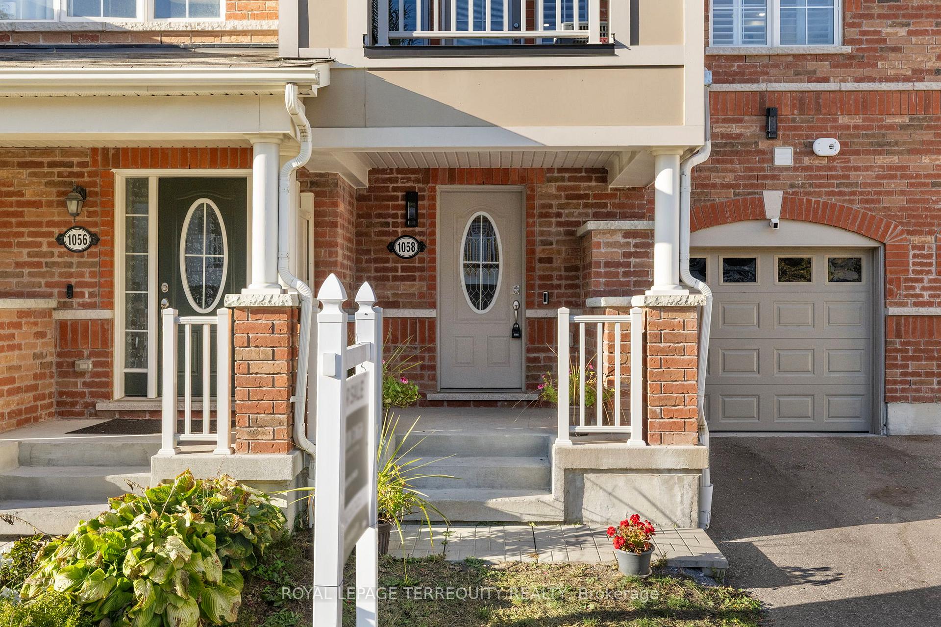 Photo 3 of 1058 Clipper Lane, Pickering, Rural Pickering — HOMEH