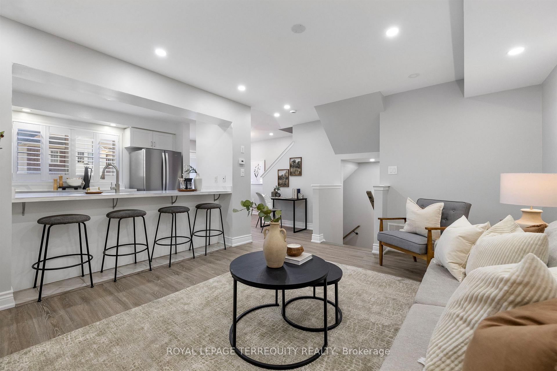 Photo 11 of 1058 Clipper Lane, Pickering, Rural Pickering — HOMEH