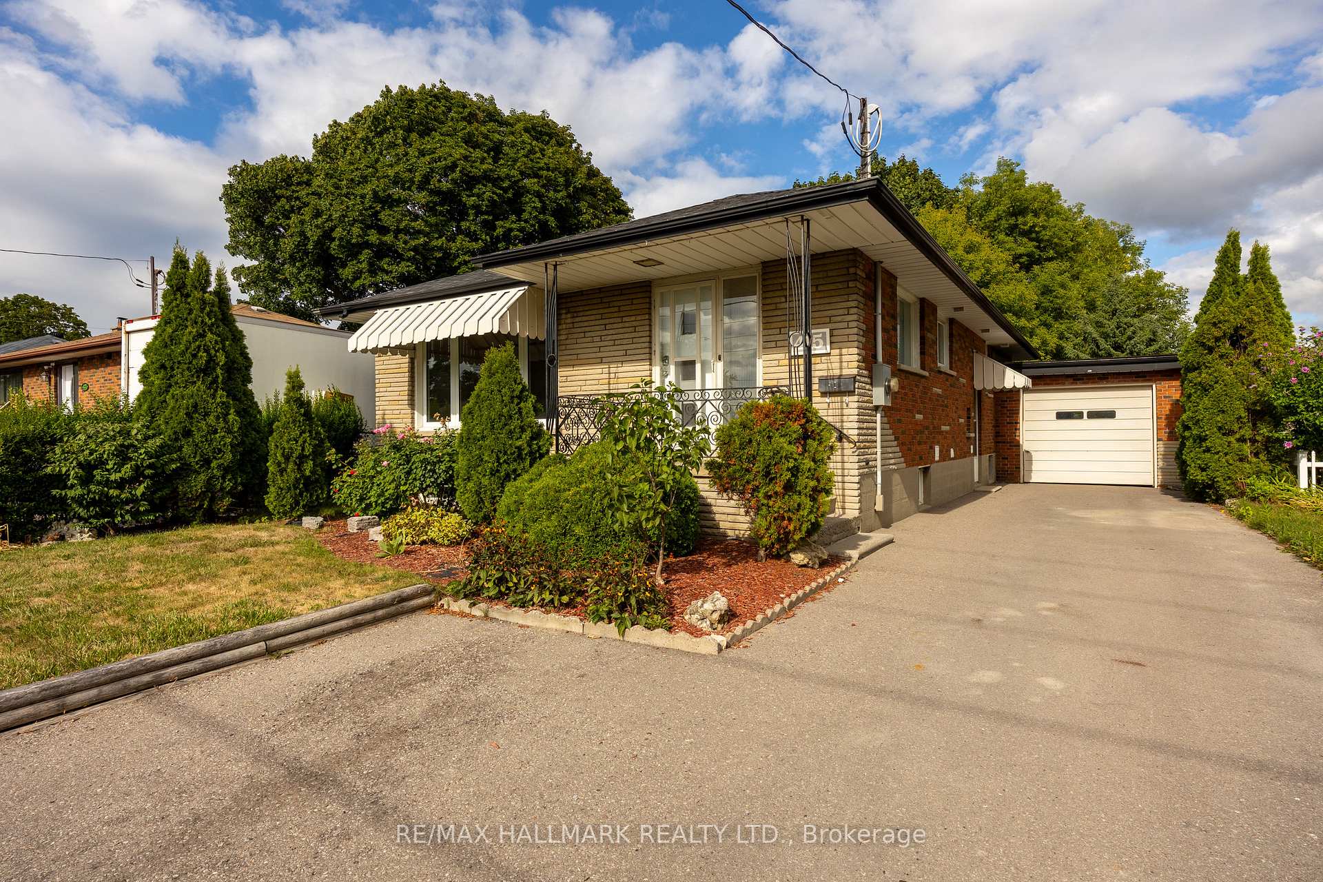 Photo 2 of Unit Main, 415 Stevenson Road N, Oshawa, McLaughlin — HOMEH