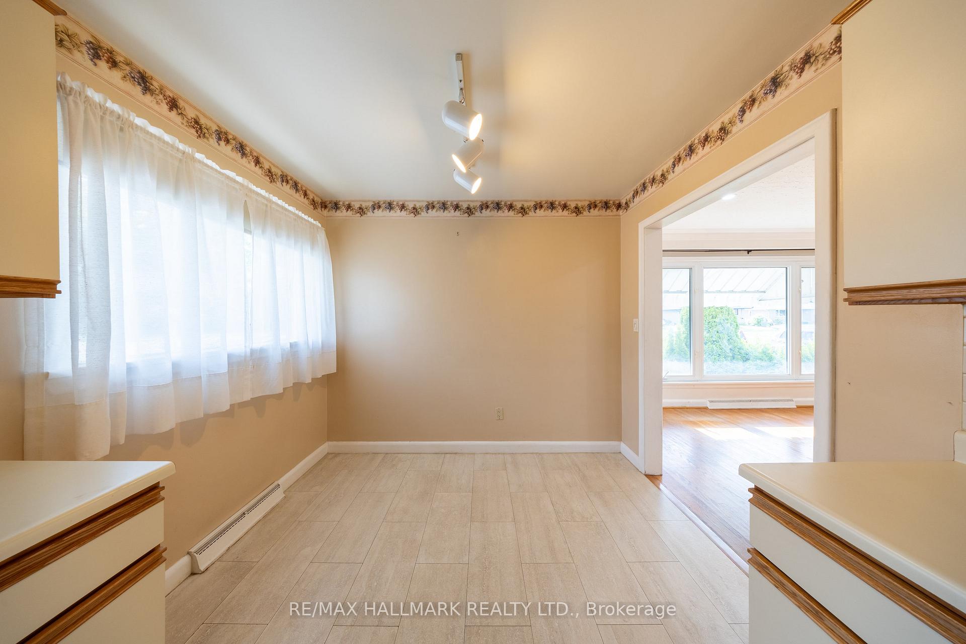 Photo 9 of Unit Main, 415 Stevenson Road N, Oshawa, McLaughlin — HOMEH