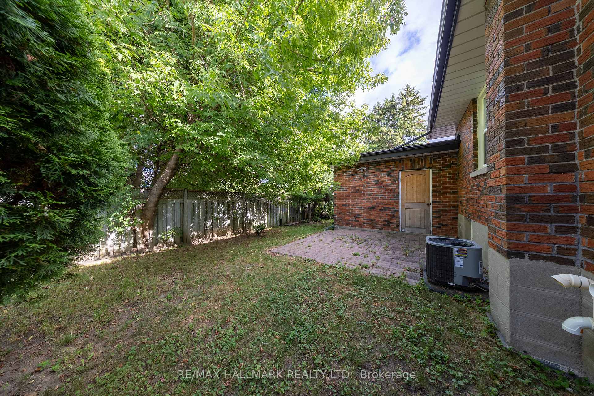 Photo 14 of Unit Main, 415 Stevenson Road N, Oshawa, McLaughlin — HOMEH