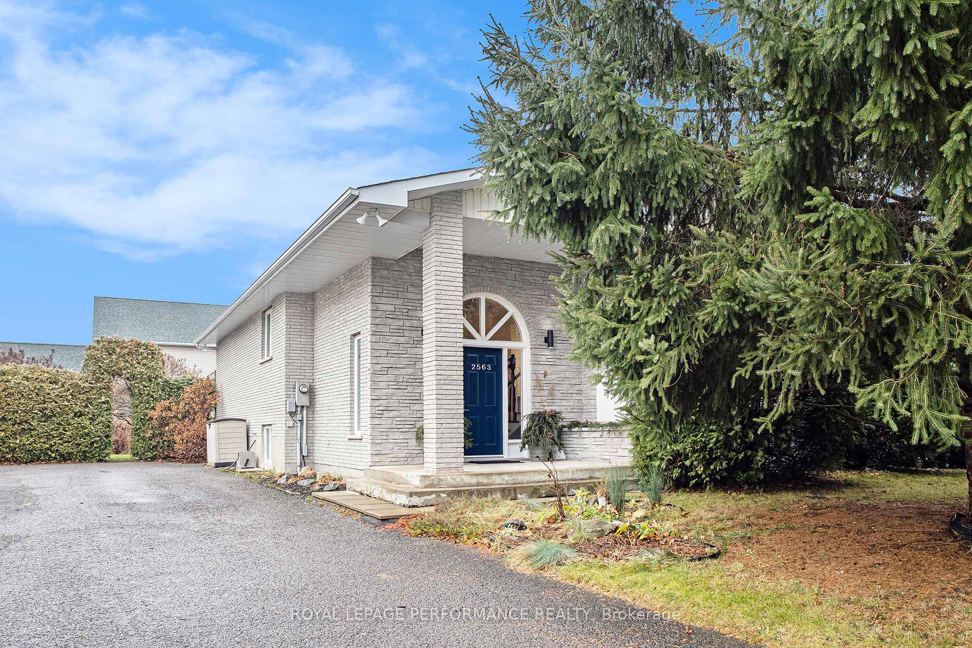 Photo 1 of 2563 Page Road, Ottawa, Chapel Hill South - Orleans Village — HOMEH