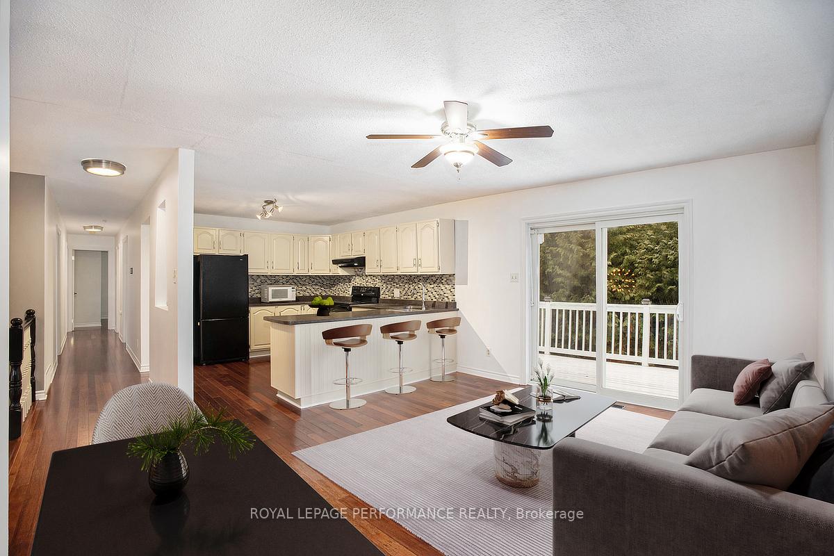 Photo 4 of 2563 Page Road, Ottawa, Chapel Hill South - Orleans Village — HOMEH