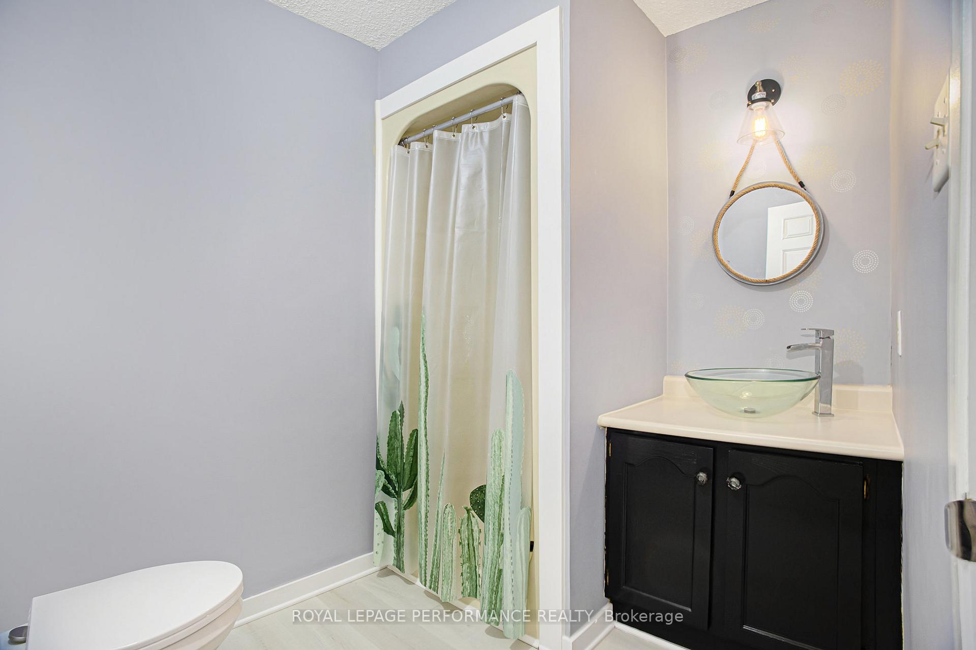 Photo 13 of 2563 Page Road, Ottawa, Chapel Hill South - Orleans Village — HOMEH