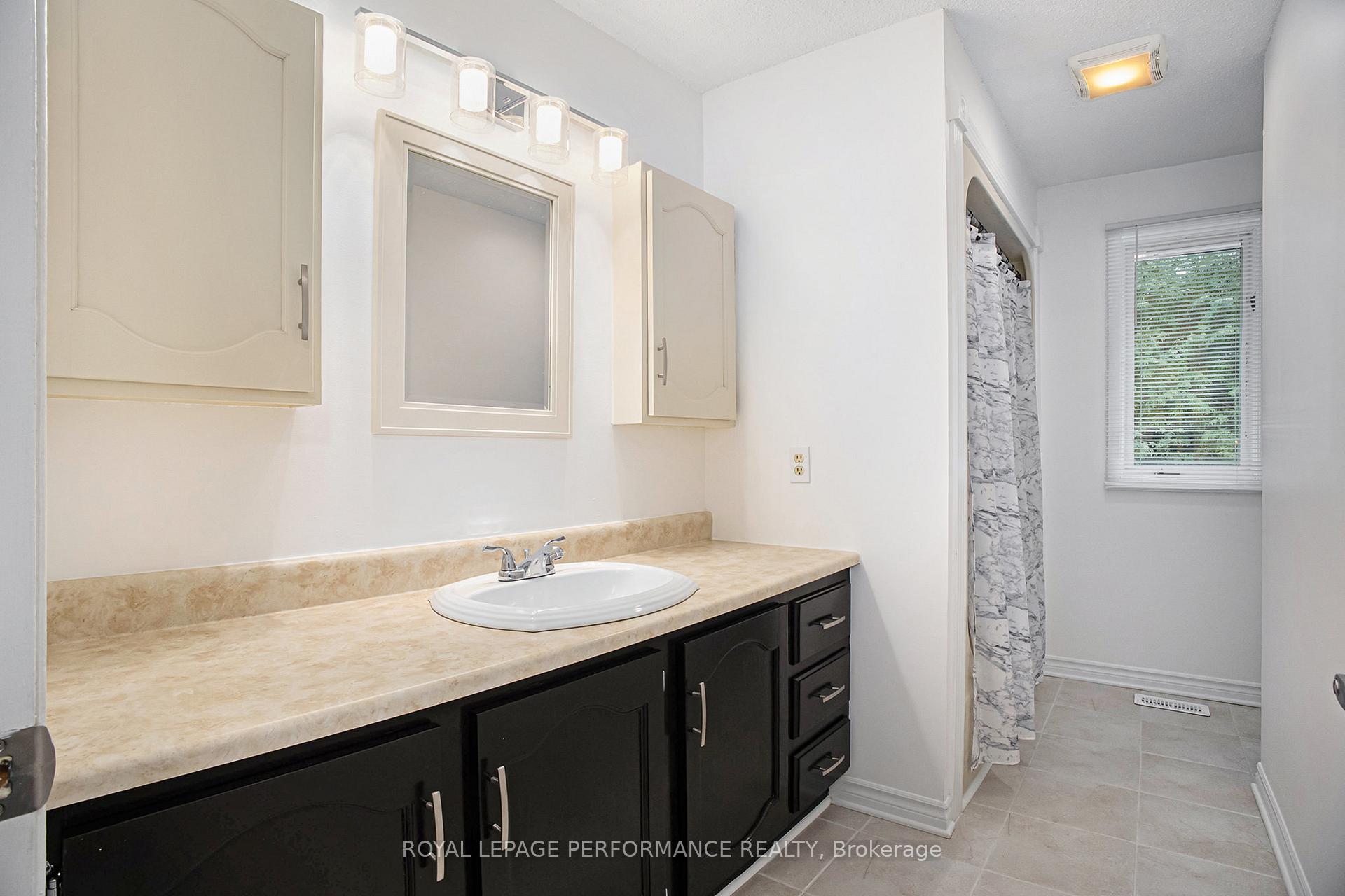 Photo 16 of 2563 Page Road, Ottawa, Chapel Hill South - Orleans Village — HOMEH