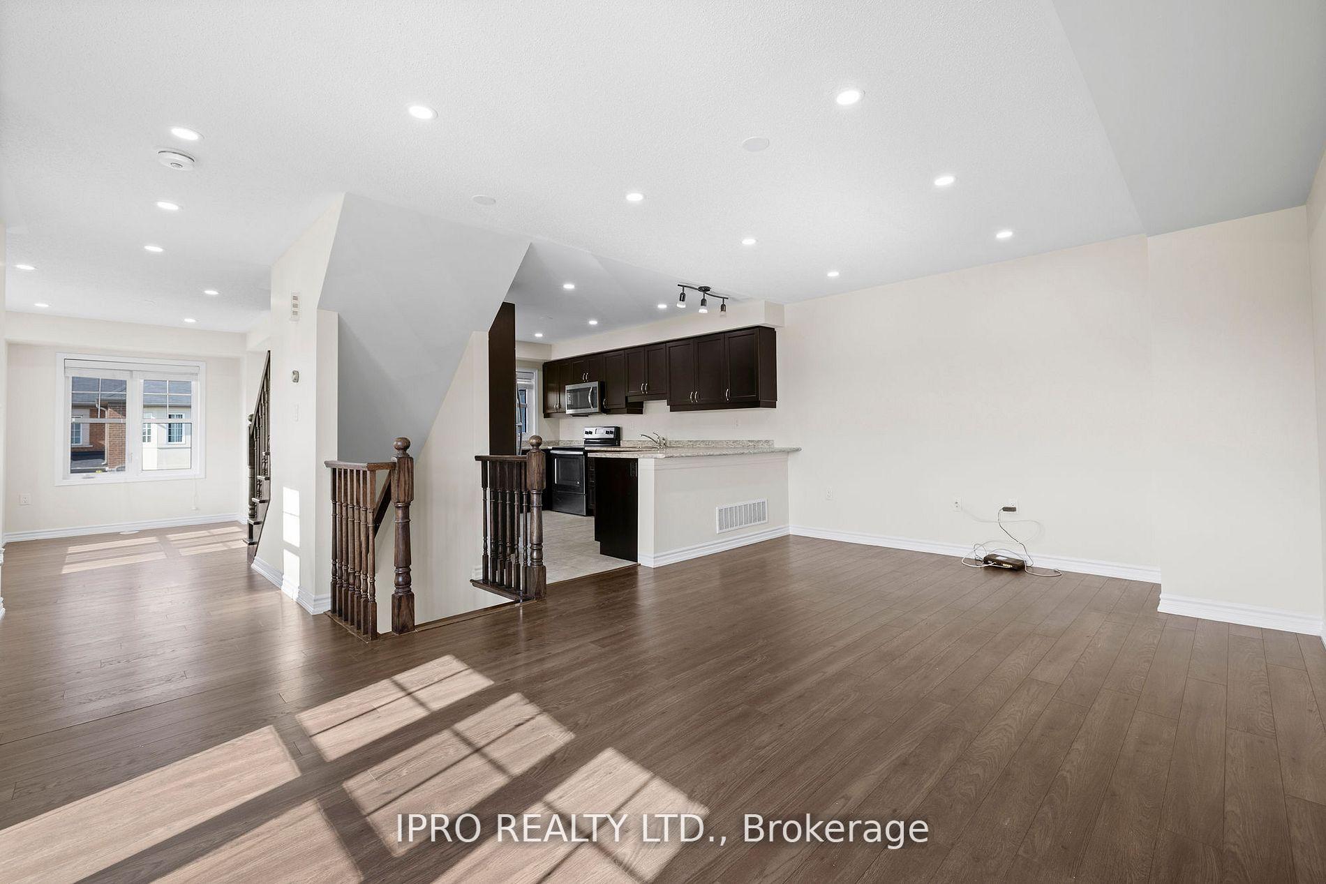Photo 4 of 585 Laking Terrace, Milton, Clarke — HOMEH