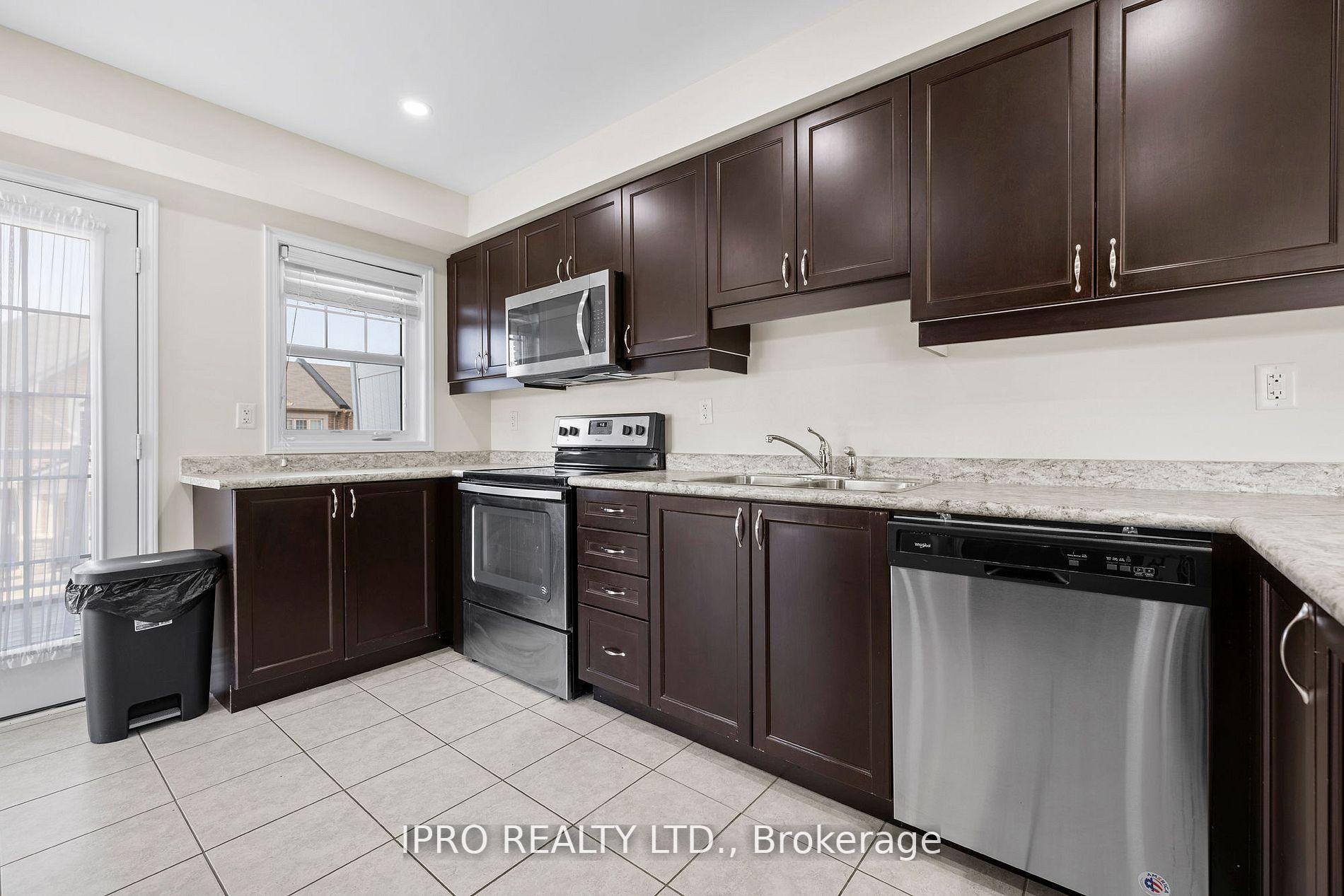 Photo 8 of 585 Laking Terrace, Milton, Clarke — HOMEH
