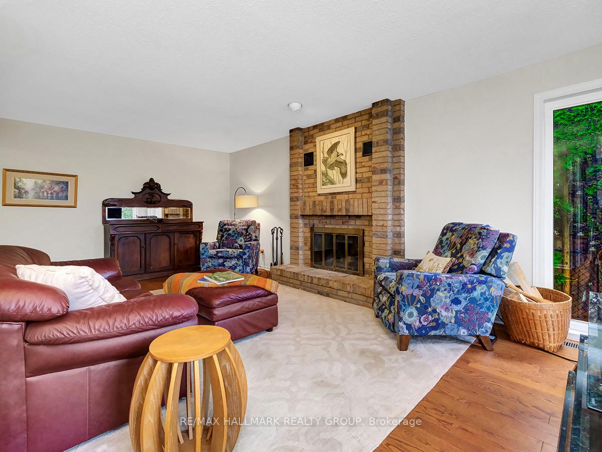 Photo 16 of 6120 Voyageur Drive, Ottawa, Convent Glen — HOMEH
