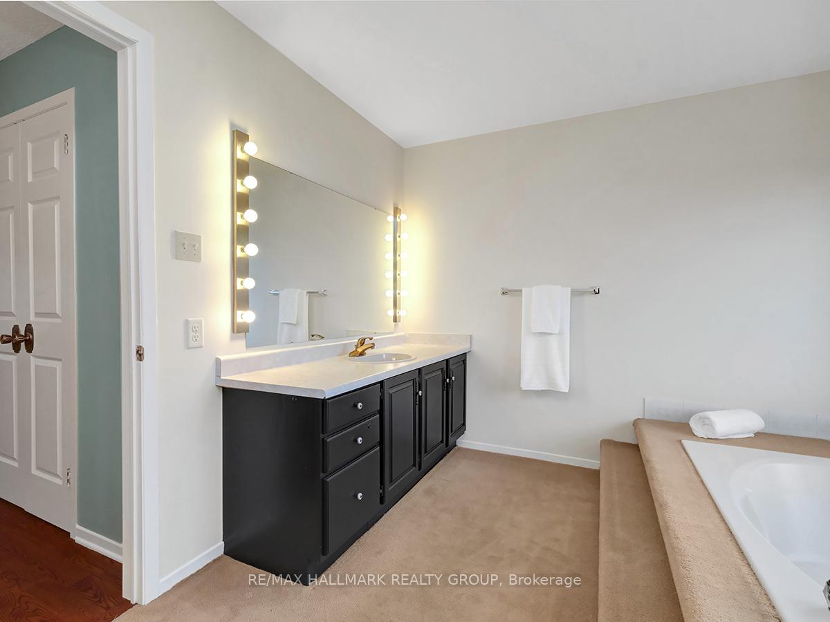 Photo 23 of 6120 Voyageur Drive, Ottawa, Convent Glen — HOMEH