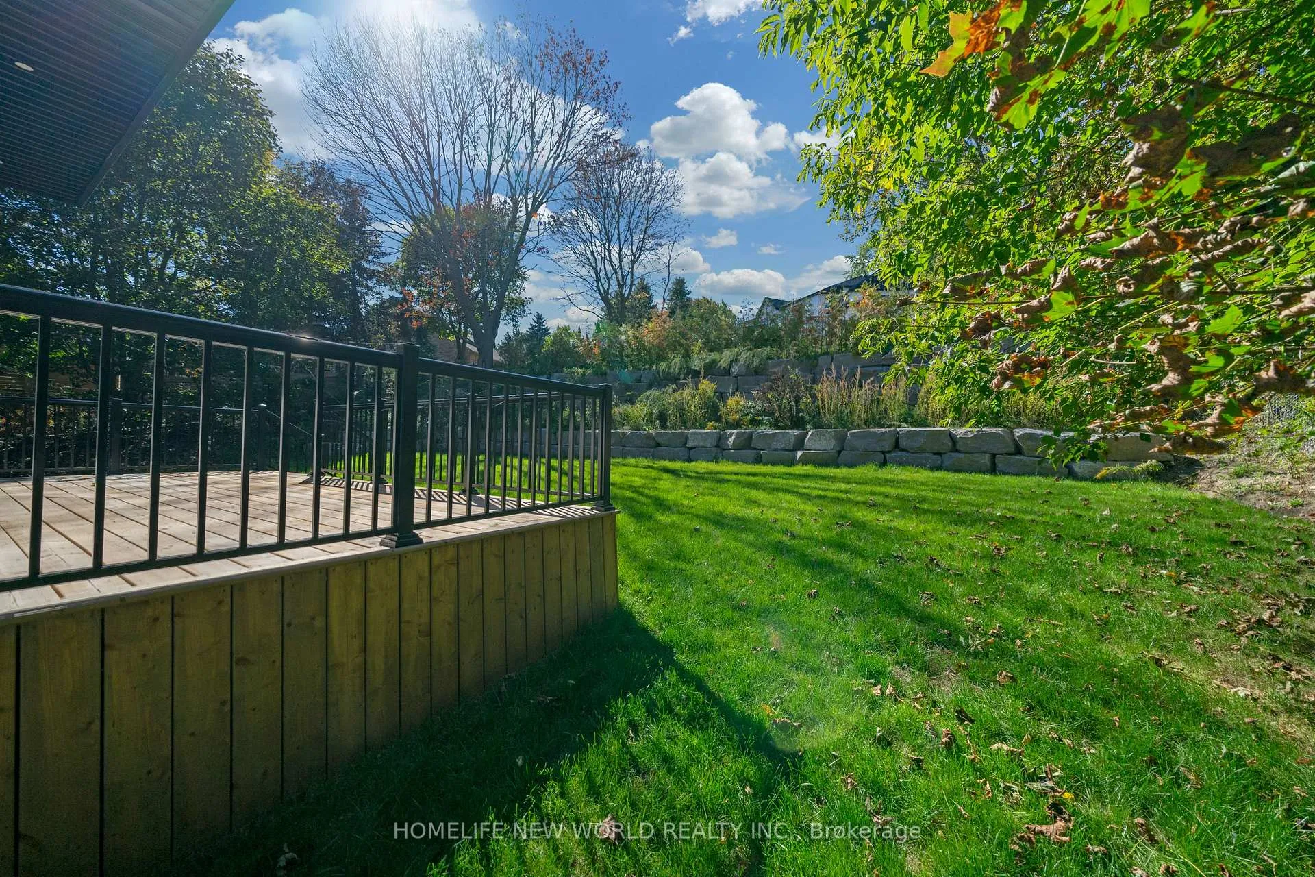 Photo 22 of 696 Hillview Crescent, Pickering, West Shore — HOMEH