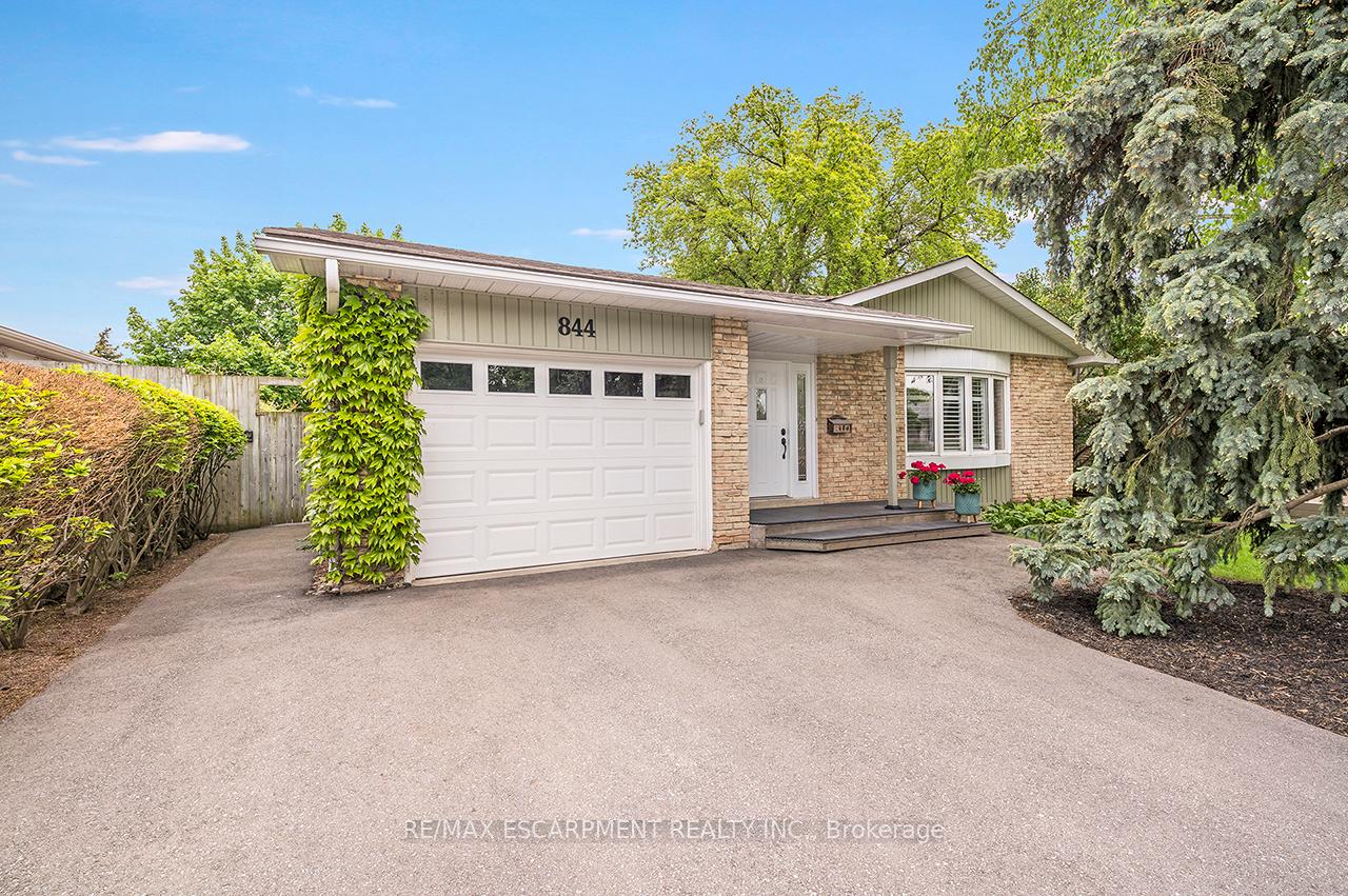 Photo 1 of 844 Hemlock Drive, Milton, Dorset Park — HOMEH
