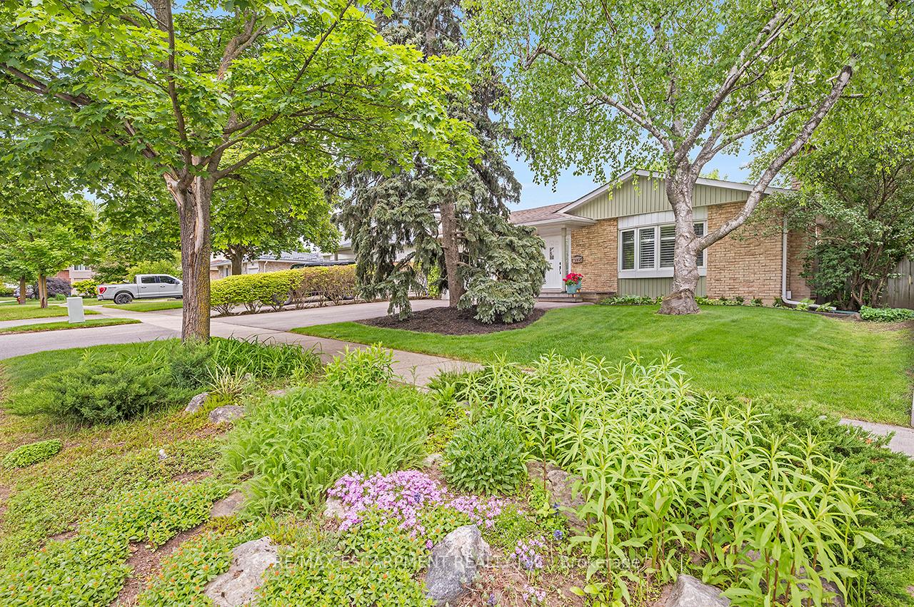 Photo 35 of 844 Hemlock Drive, Milton, Dorset Park — HOMEH
