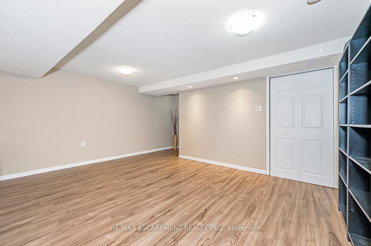Photo 40 of 844 Hemlock Drive, Milton, Dorset Park — HOMEH