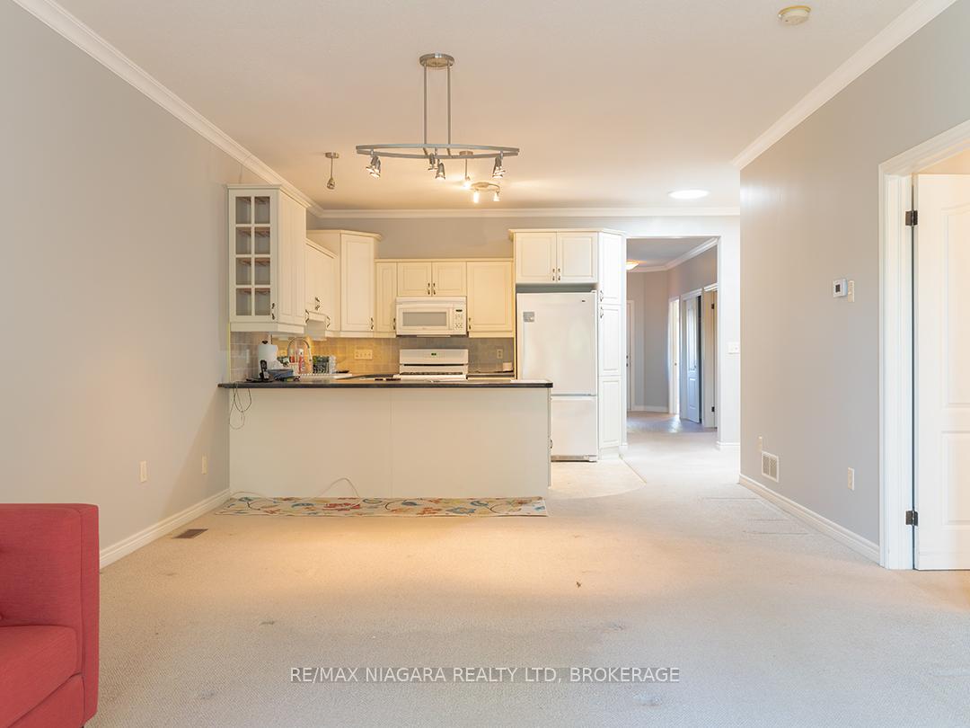 Photo 5 of 38 Maple Street, Port Colborne, Sugarloaf — HOMEH