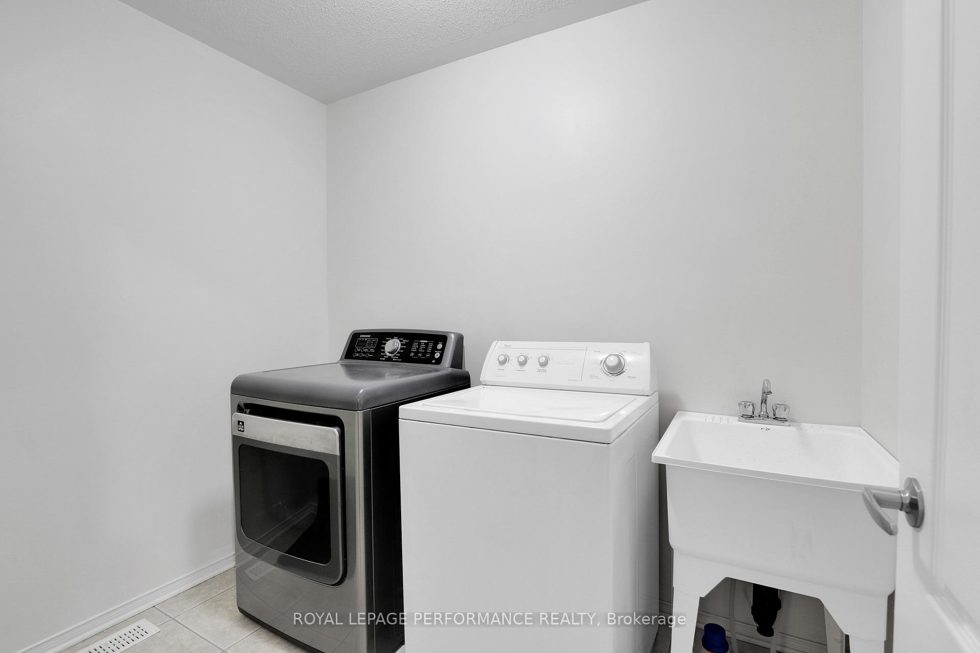 Photo 37 of 765 Schubert Circle, Ottawa, Avalon East — HOMEH