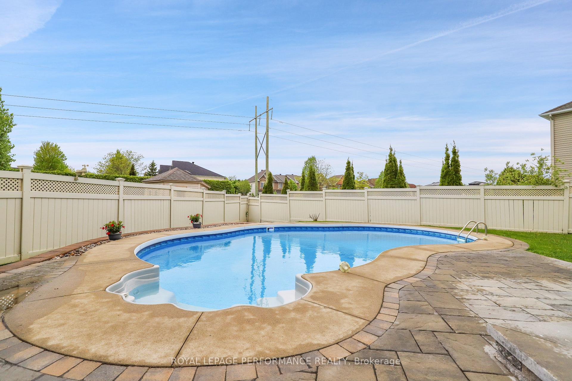 Photo 38 of 765 Schubert Circle, Ottawa, Avalon East — HOMEH