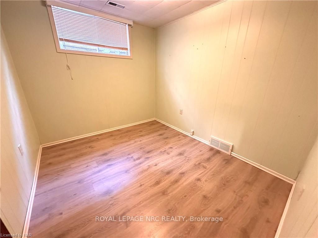 Photo 37 of 4 Fallingbrook Drive, Pelham, Fonthill — HOMEH