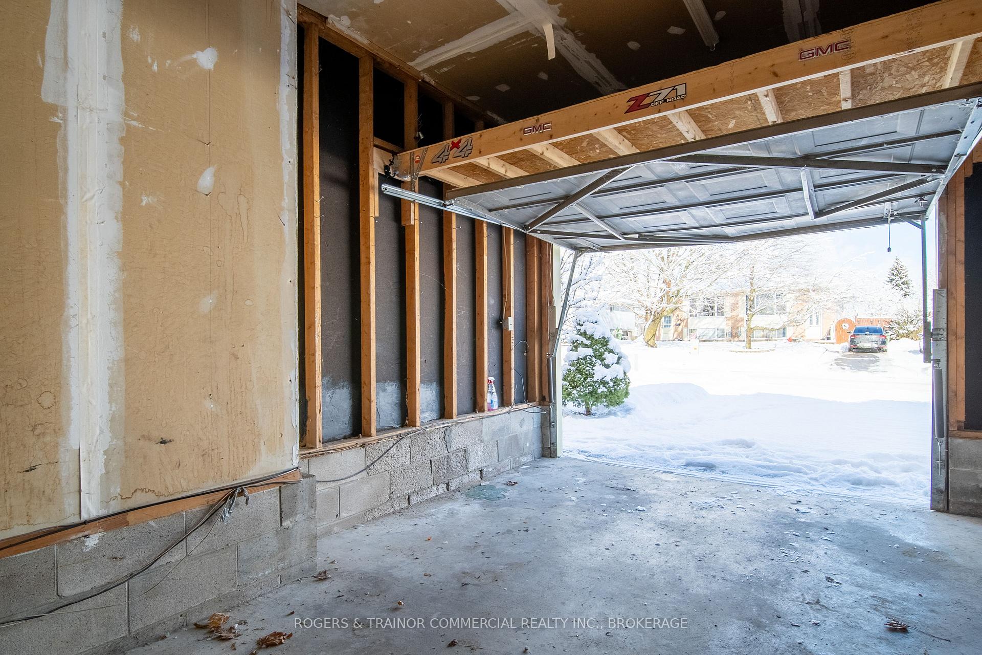 Photo 32 of 301 Melanie Avenue, Kingston, East Gardiners Rd — HOMEH