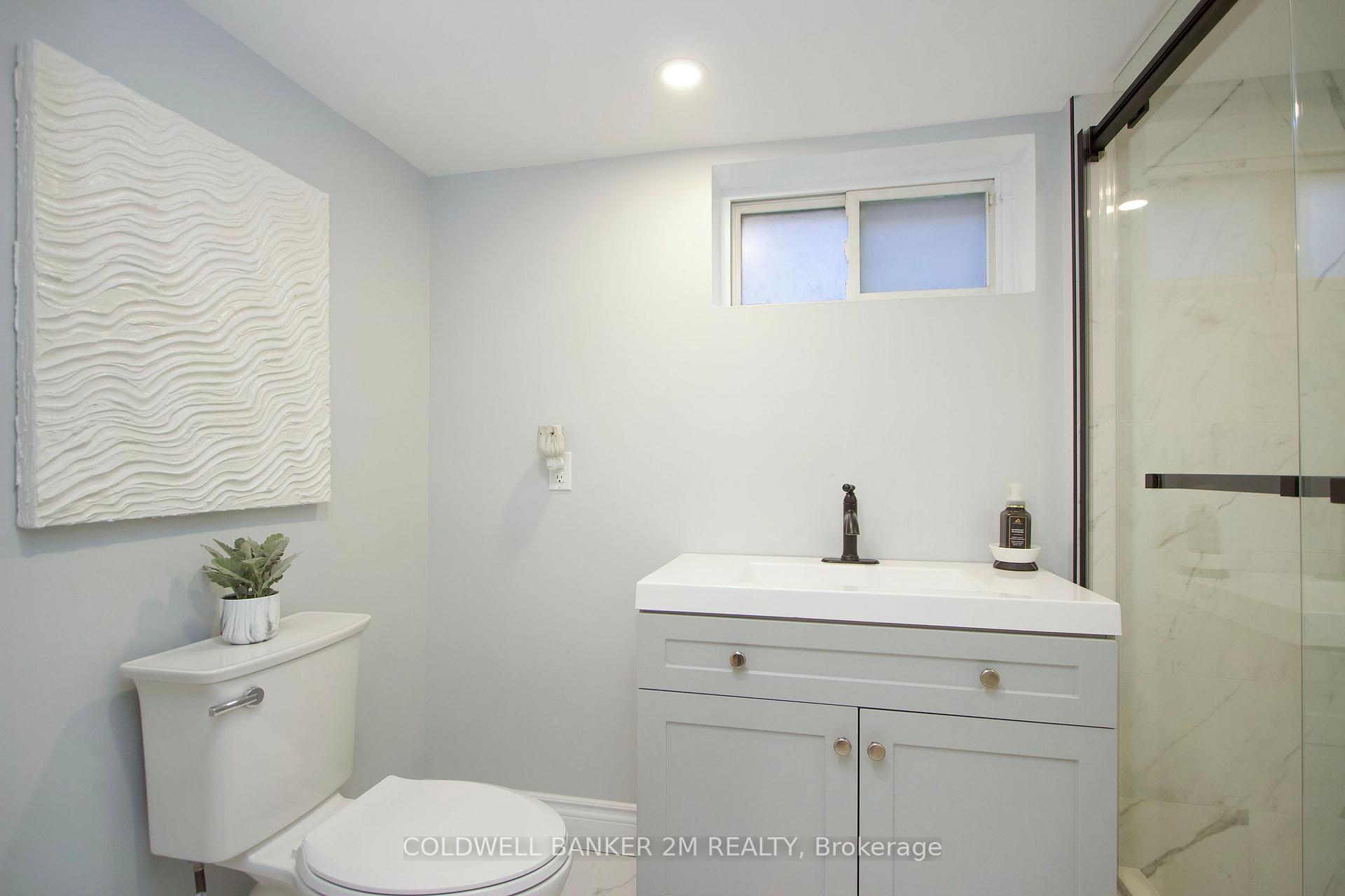 Photo 4 of 103 Oakes Avenue, Oshawa, O'Neill — HOMEH