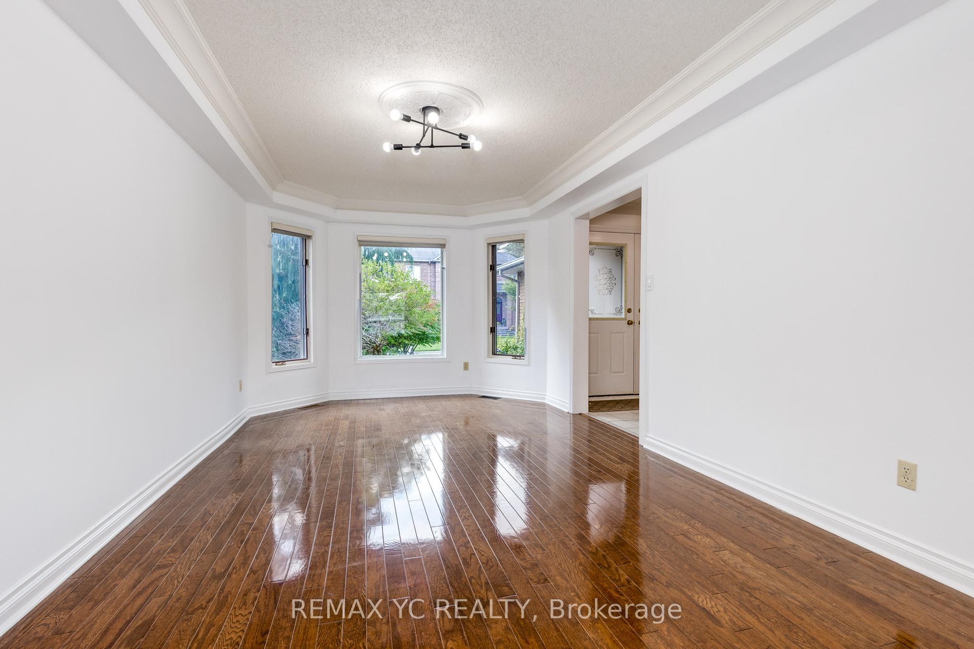 Photo 22 of 896 Darwin Drive, Pickering, Dunbarton — HOMEH