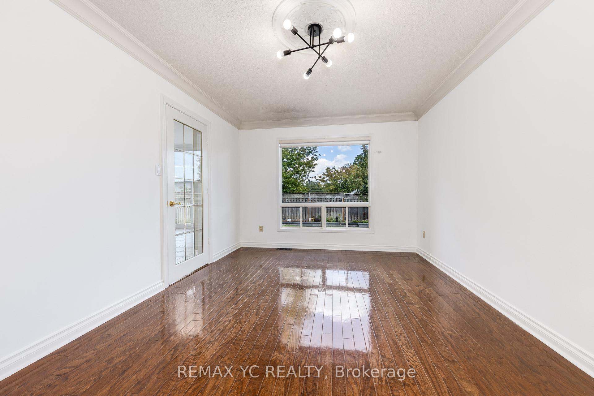 Photo 23 of 896 Darwin Drive, Pickering, Dunbarton — HOMEH