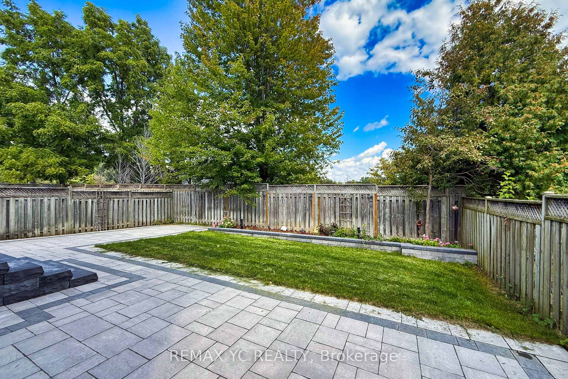 Photo 26 of 896 Darwin Drive, Pickering, Dunbarton — HOMEH
