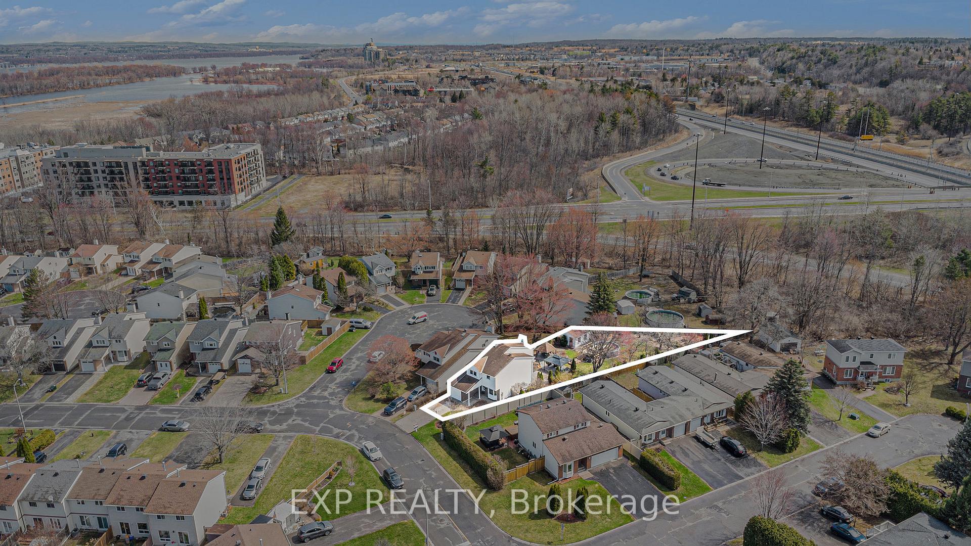 Photo 2 of 374 Mockingbird Drive, Ottawa, Chatelaine Village — HOMEH