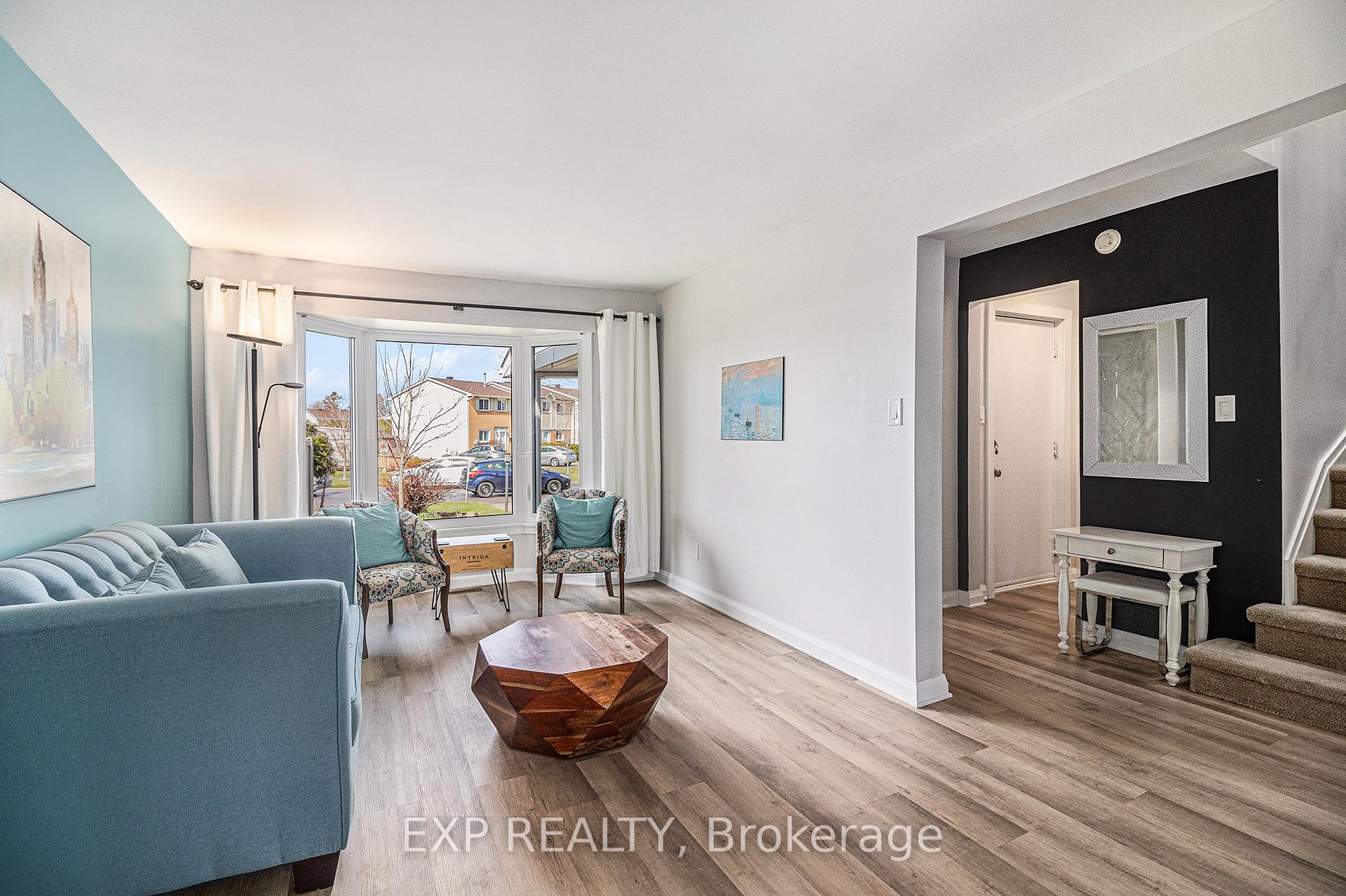 Photo 4 of 374 Mockingbird Drive, Ottawa, Chatelaine Village — HOMEH