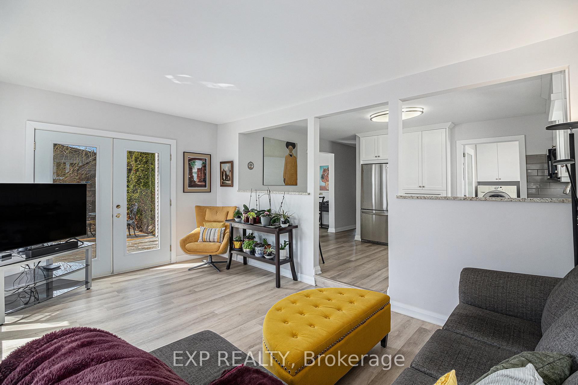 Photo 13 of 374 Mockingbird Drive, Ottawa, Chatelaine Village — HOMEH