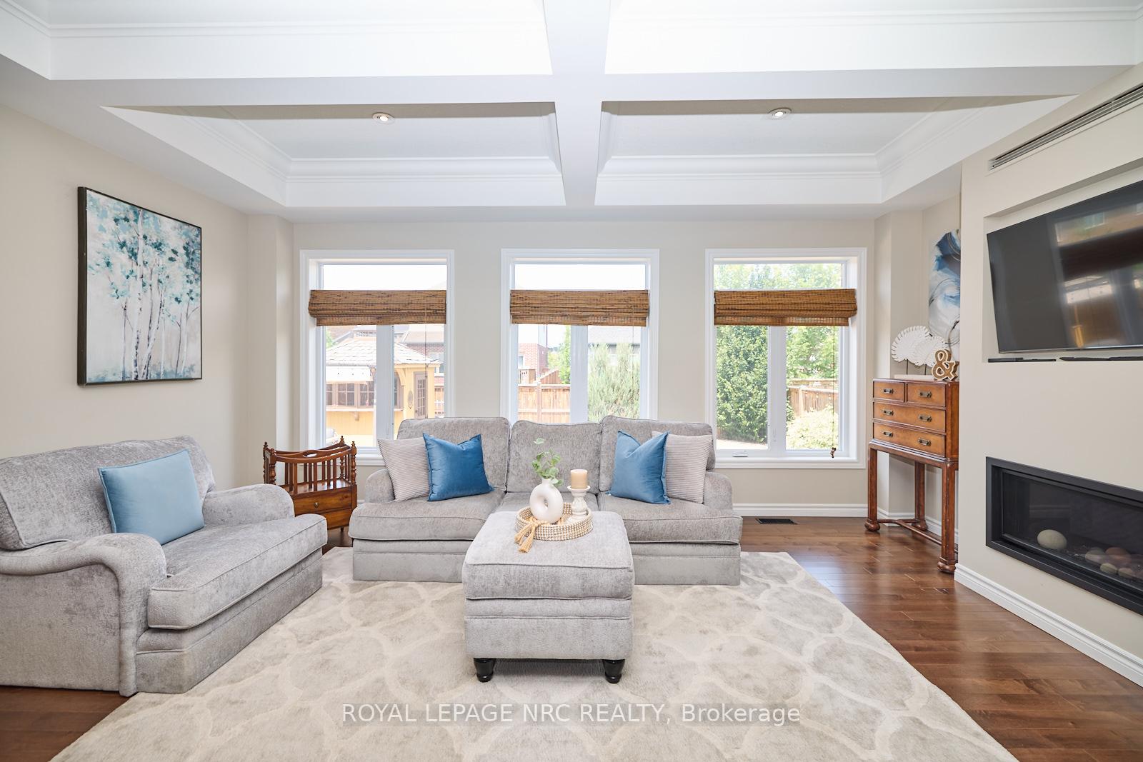 Photo 10 of 5 Abbott Place, Pelham, Fonthill — HOMEH