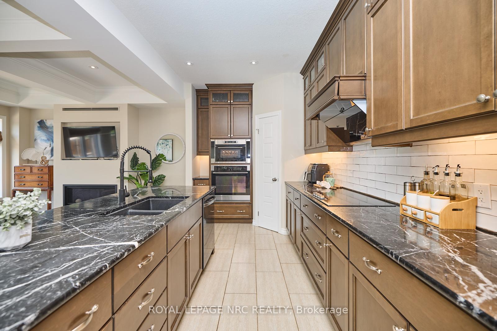 Photo 12 of 5 Abbott Place, Pelham, Fonthill — HOMEH
