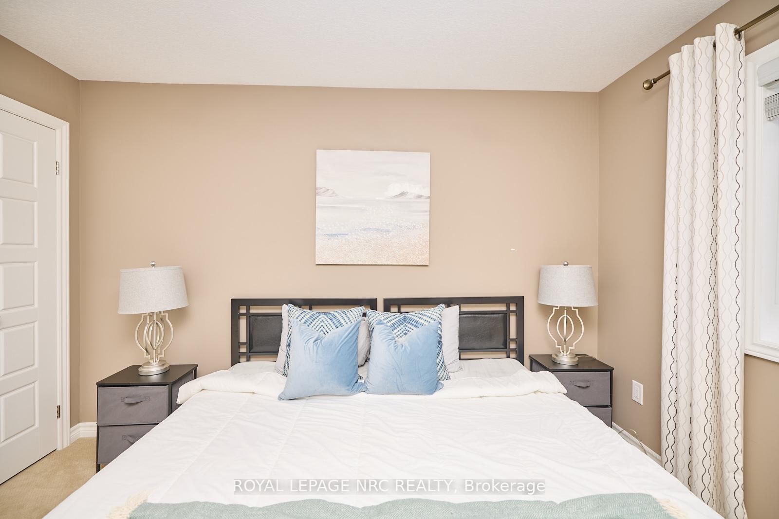 Photo 21 of 5 Abbott Place, Pelham, Fonthill — HOMEH