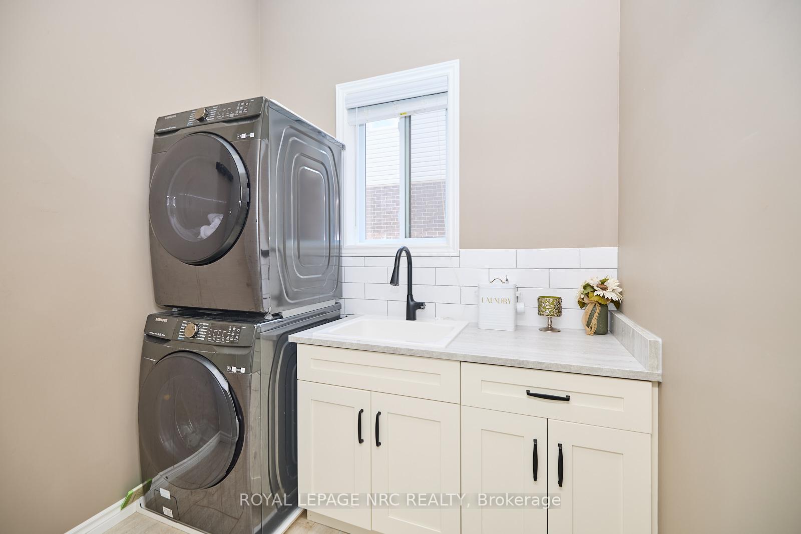 Photo 25 of 5 Abbott Place, Pelham, Fonthill — HOMEH