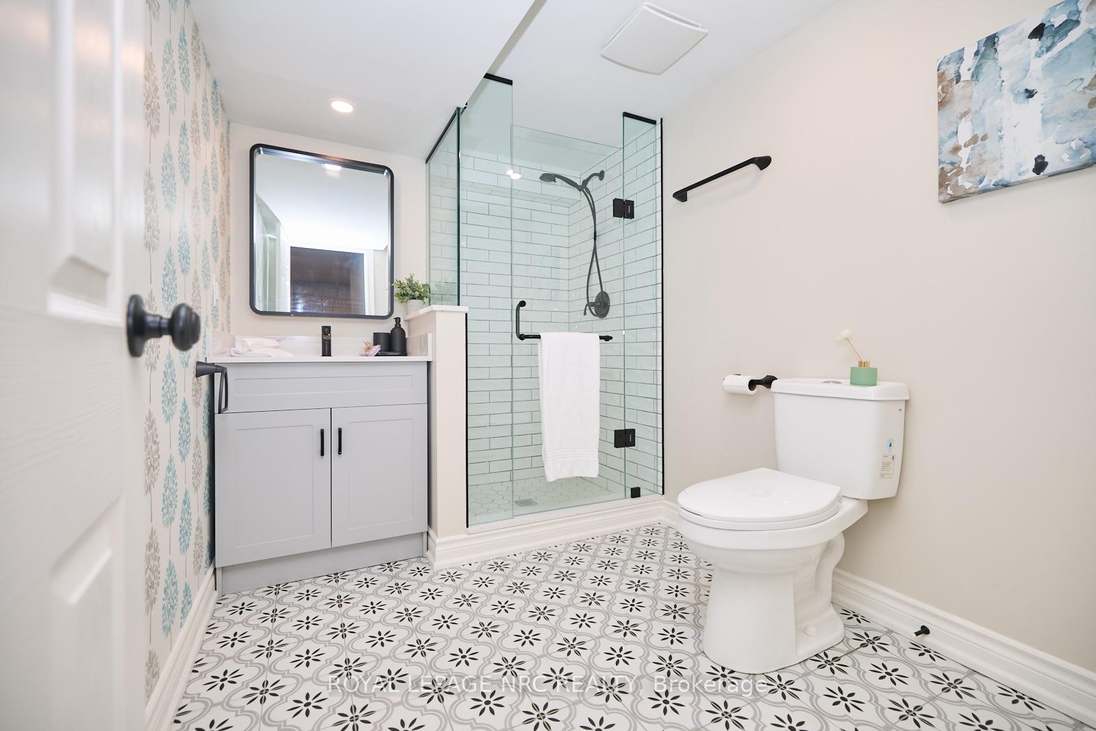 Photo 31 of 5 Abbott Place, Pelham, Fonthill — HOMEH
