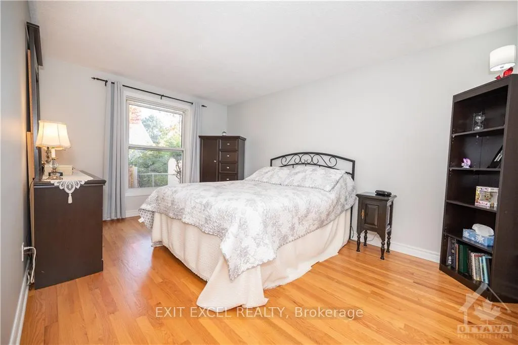 Photo 15 of 7858 Decarie Drive, Ottawa, Orleans Wood — HOMEH