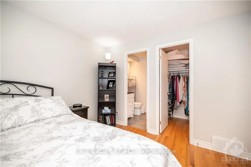 Photo 16 of 7858 Decarie Drive, Ottawa, Orleans Wood — HOMEH